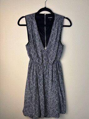 Express Gray Printed V-Neck Mini Dress